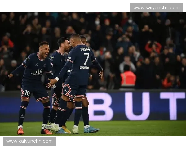 巴黎圣日耳曼vs马赛国家德比前瞻:阿什拉夫停赛,巴黎防线迎考验 巴黎圣日耳曼vs马赛国家德比前瞻:阿什拉夫停赛,巴黎防线迎考验